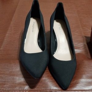 Donald Pliner Black Heels